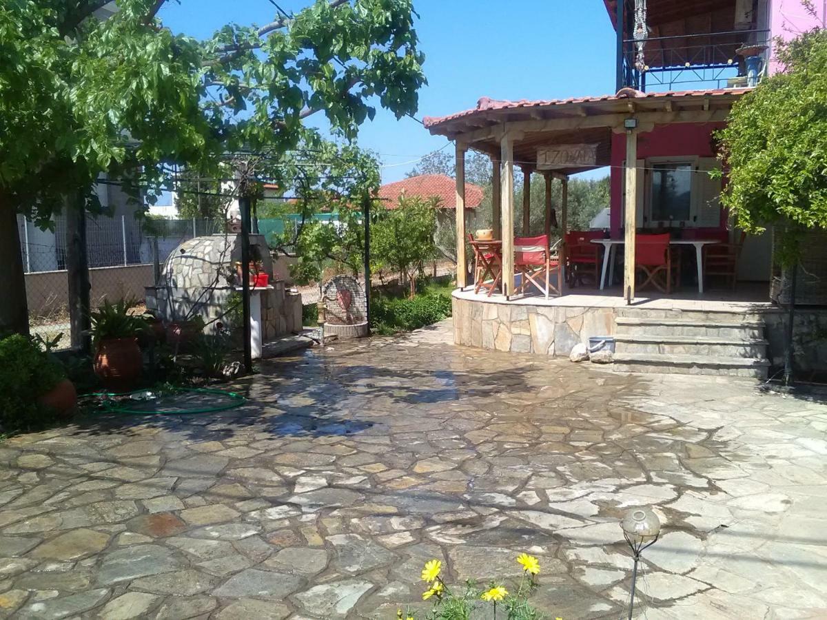 Villa Julia Nea Plagia Exterior foto
