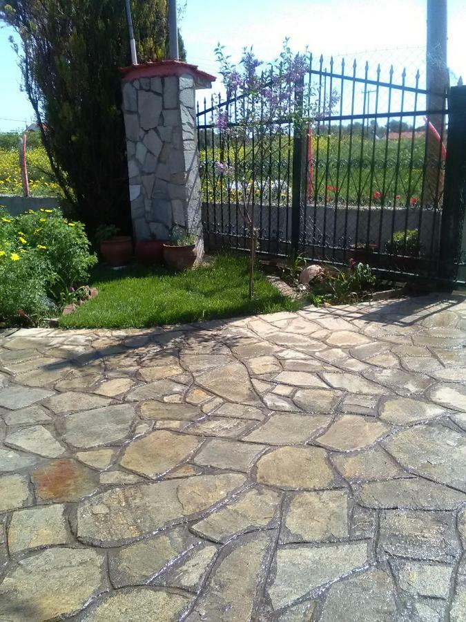 Villa Julia Nea Plagia Exterior foto